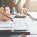 3 Financial Red Flags Experts Say to Watch in 2025–2026…